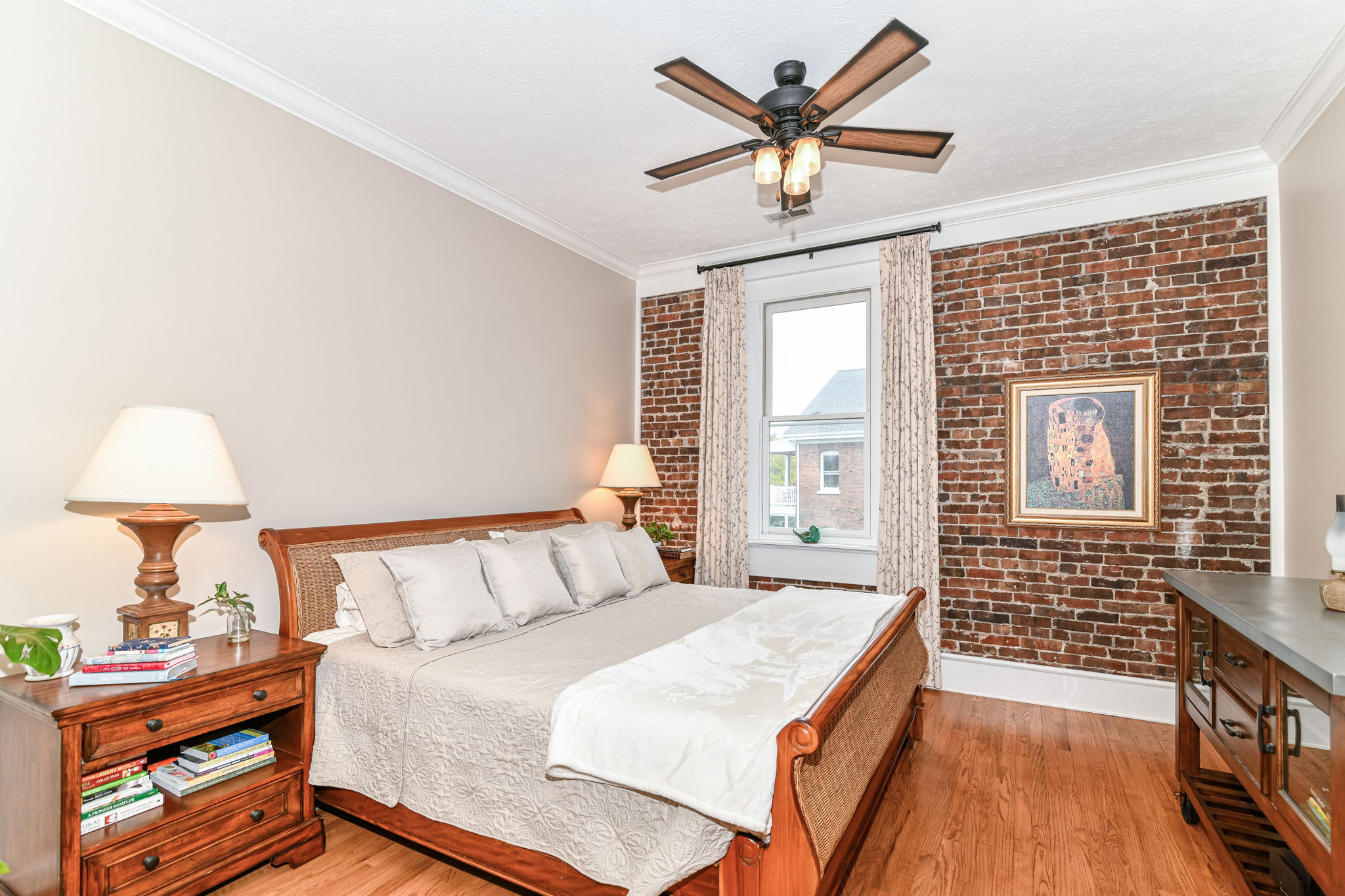 5803 Lawton Loop E Dr 7, Indianapolis, IN 46216 Indy Realty Pics