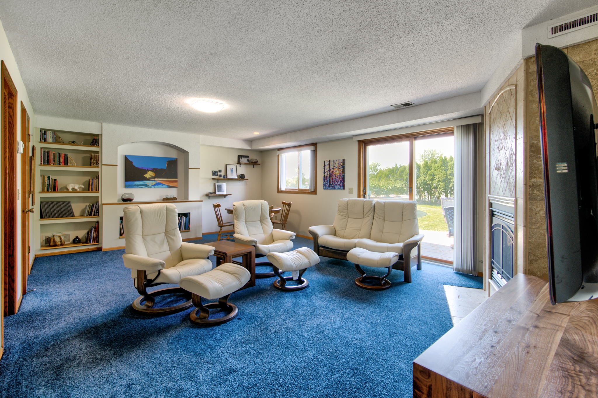 30 LL Family Room