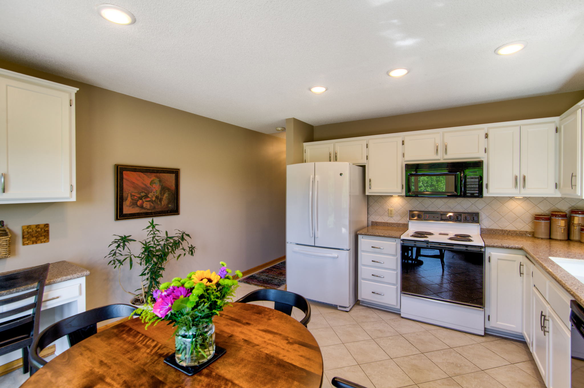 15 Kitchen