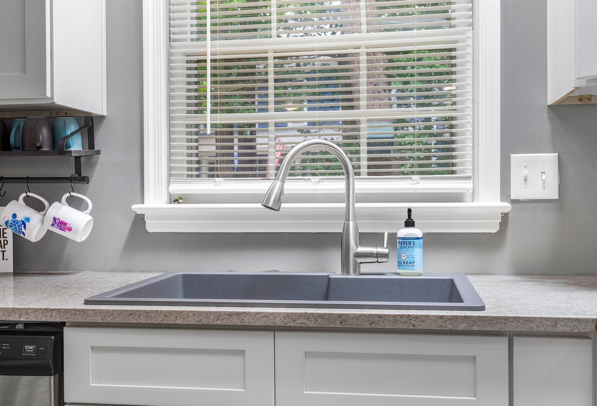 12-Kitchen Sink