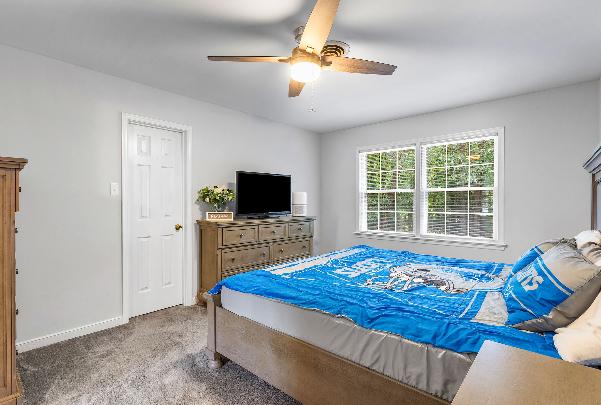 17-Primary Bedroom