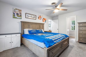 18-Primary Bedroom