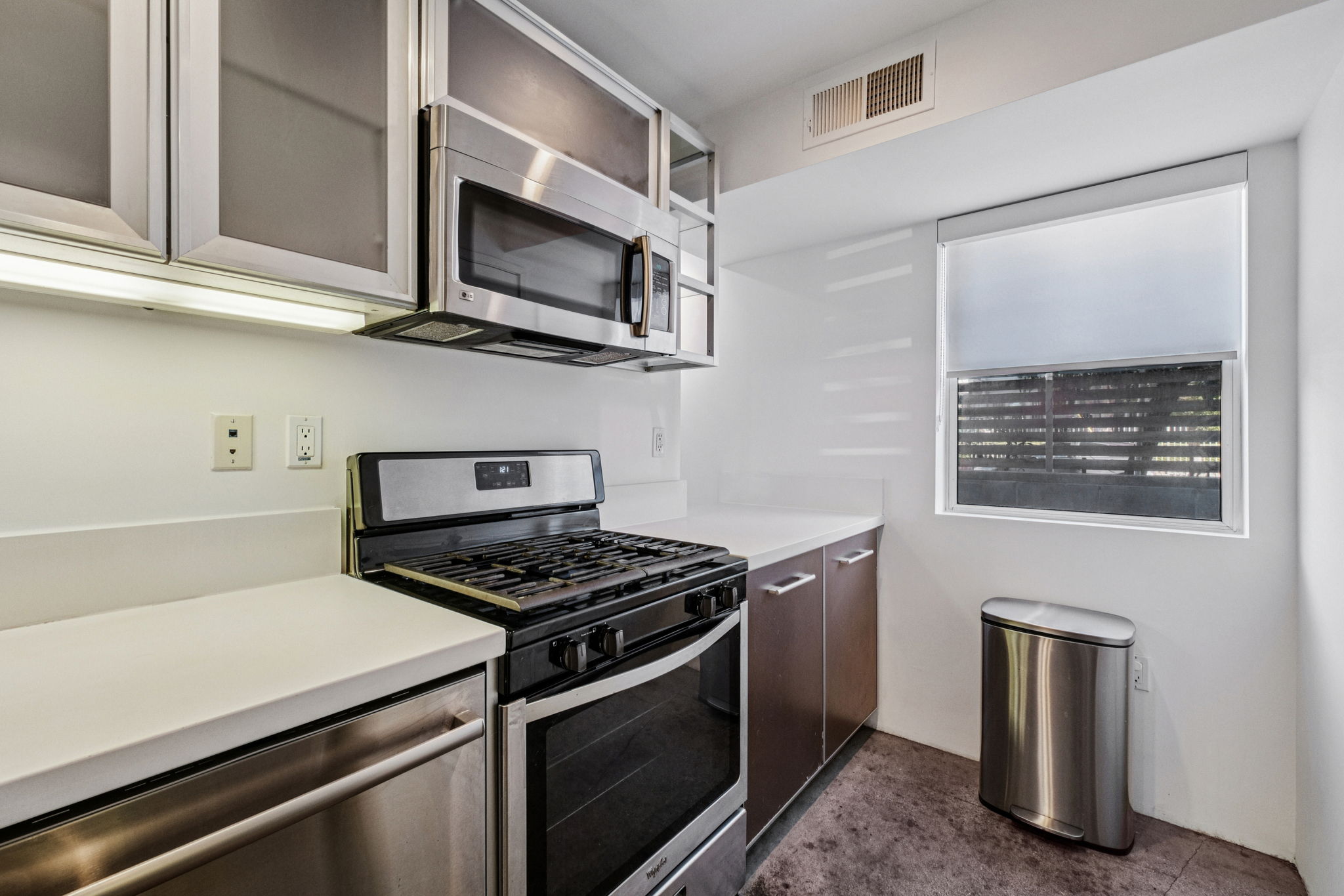 Waring Ave 3-S1111-015