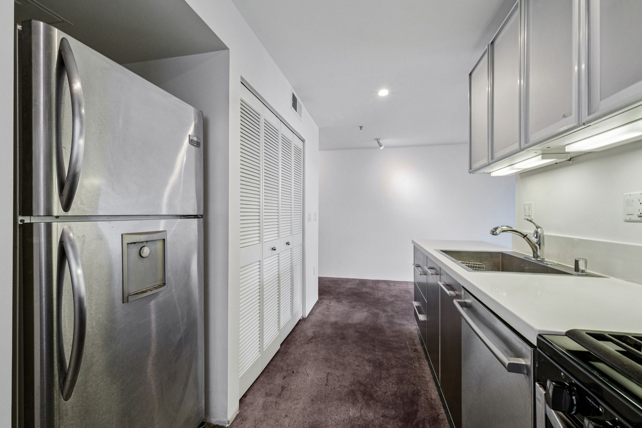 Waring Ave 3-S1111-016