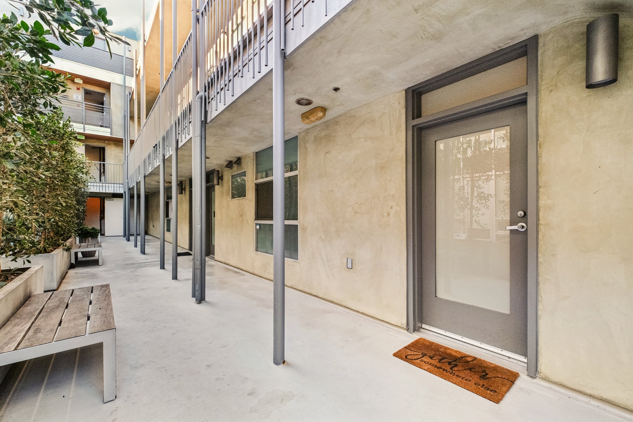 Waring Ave 3-S1111-003r.jpg