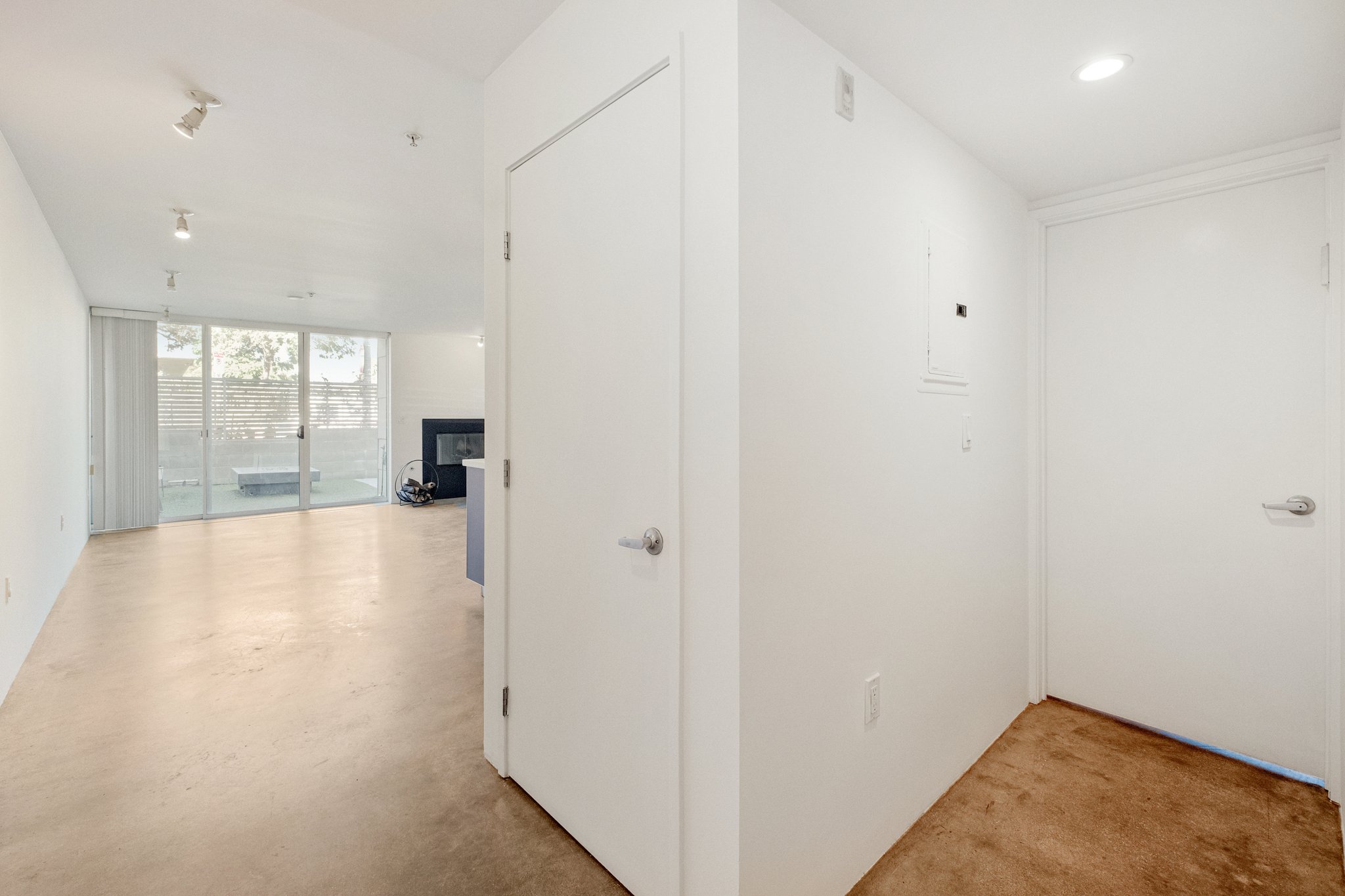 Waring Ave 3-S1111-007r.jpg