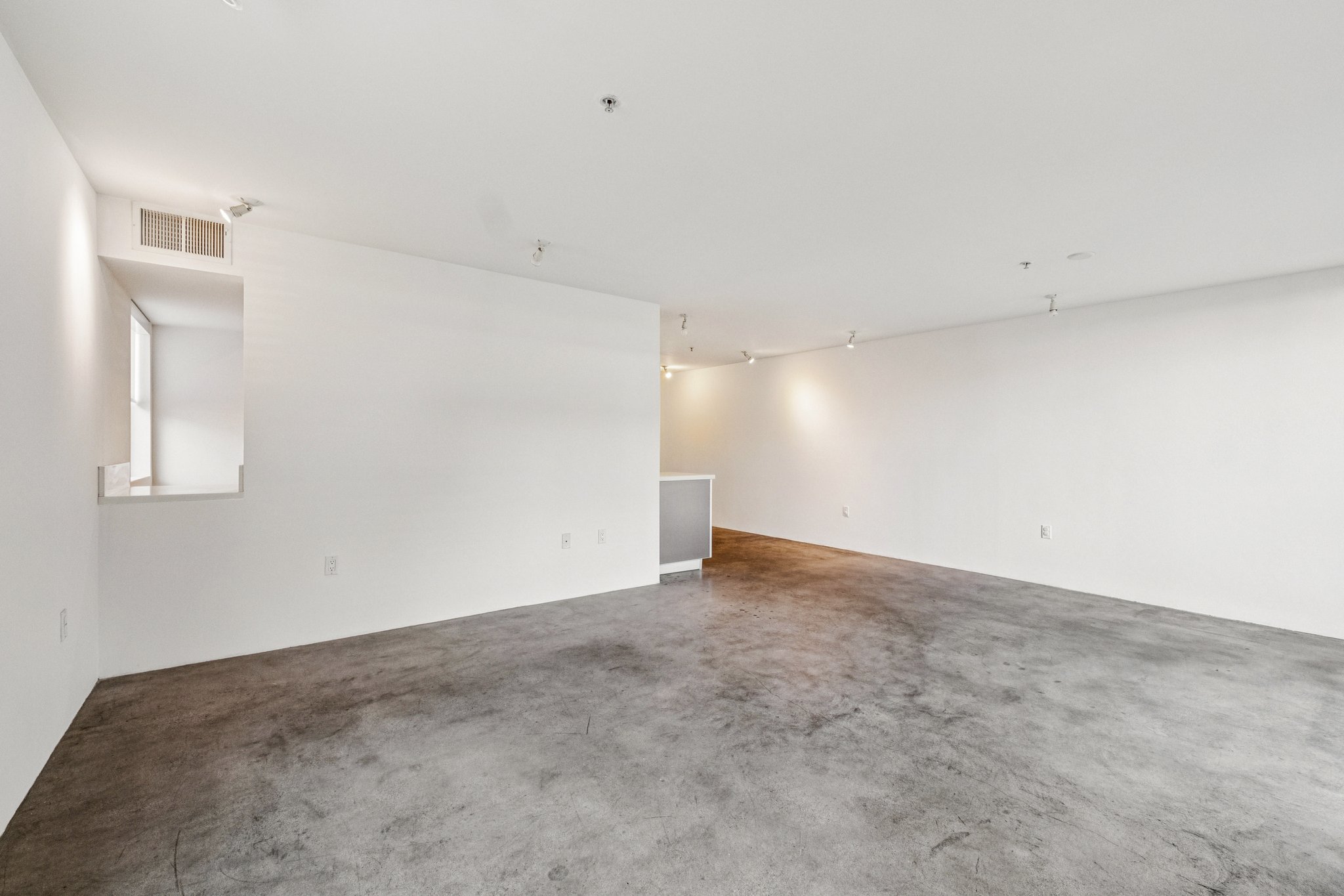 Waring Ave 3-S1111-009r.jpg