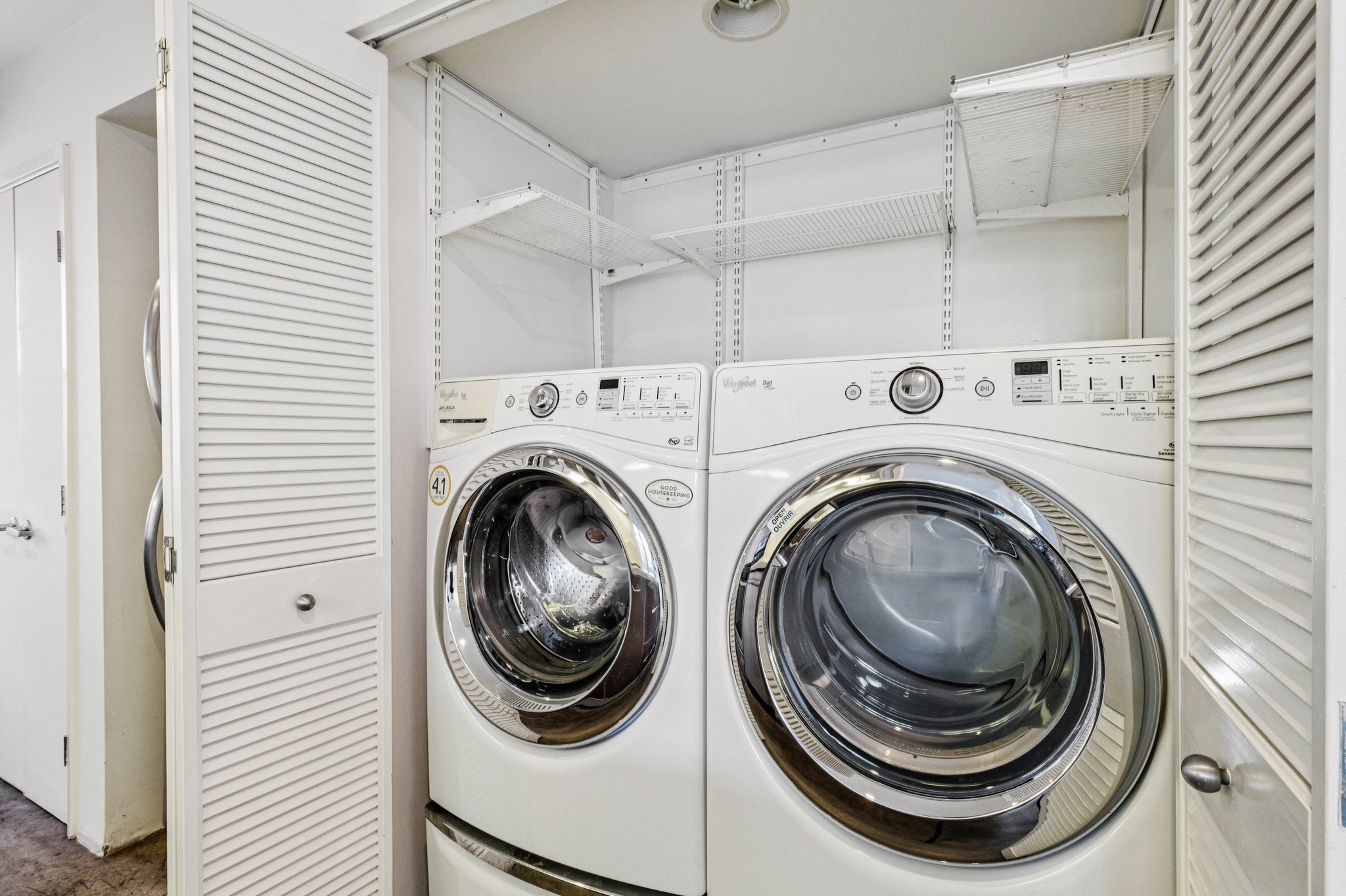 Waring Ave 3-S1111-018r.jpg