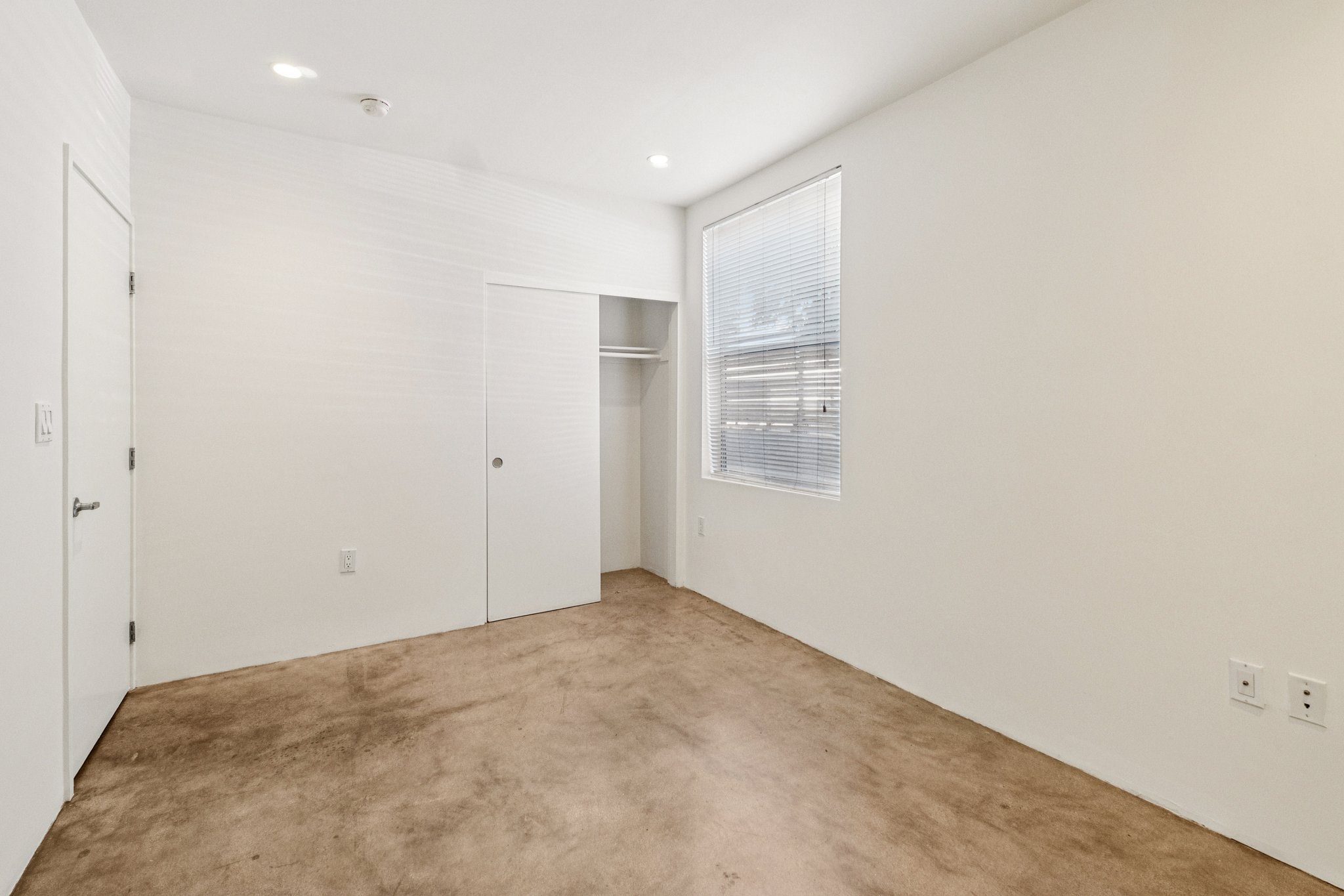 Waring Ave 3-S1111-021r.jpg