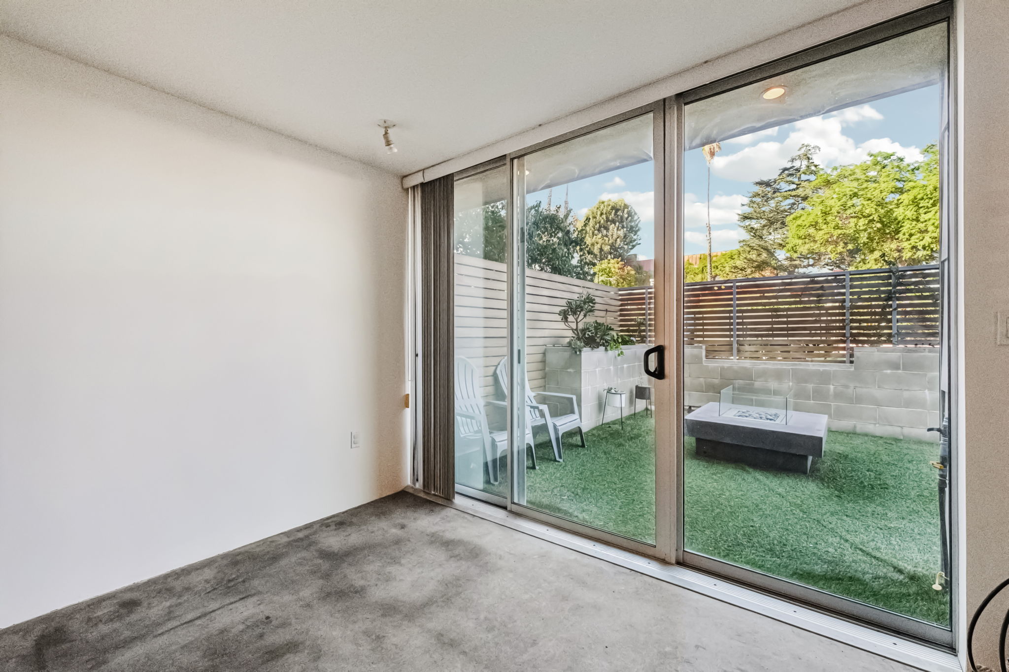 Waring Ave 3-S1111-013rr