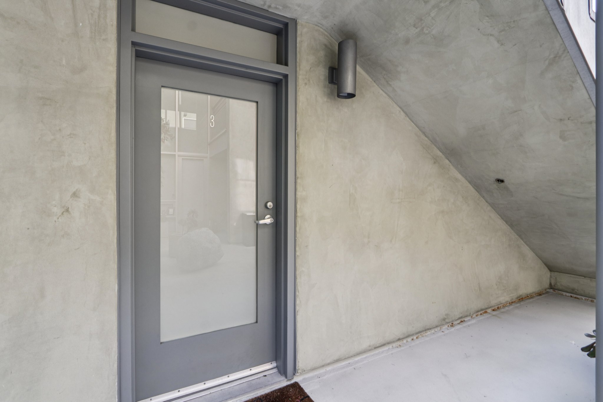 Waring Ave 3-S2611-004.jpg