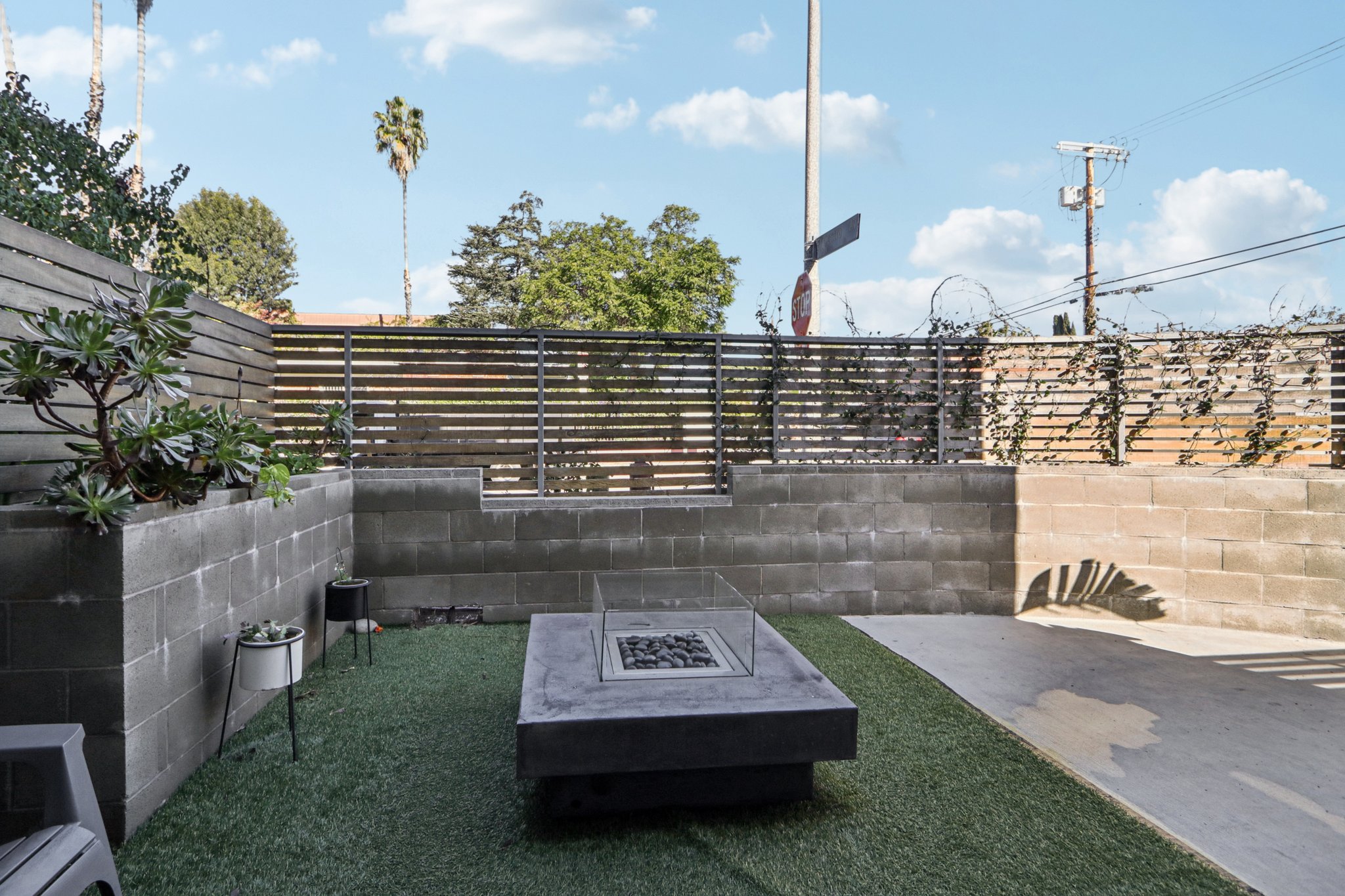 Waring Ave 3-S2611-022.jpg