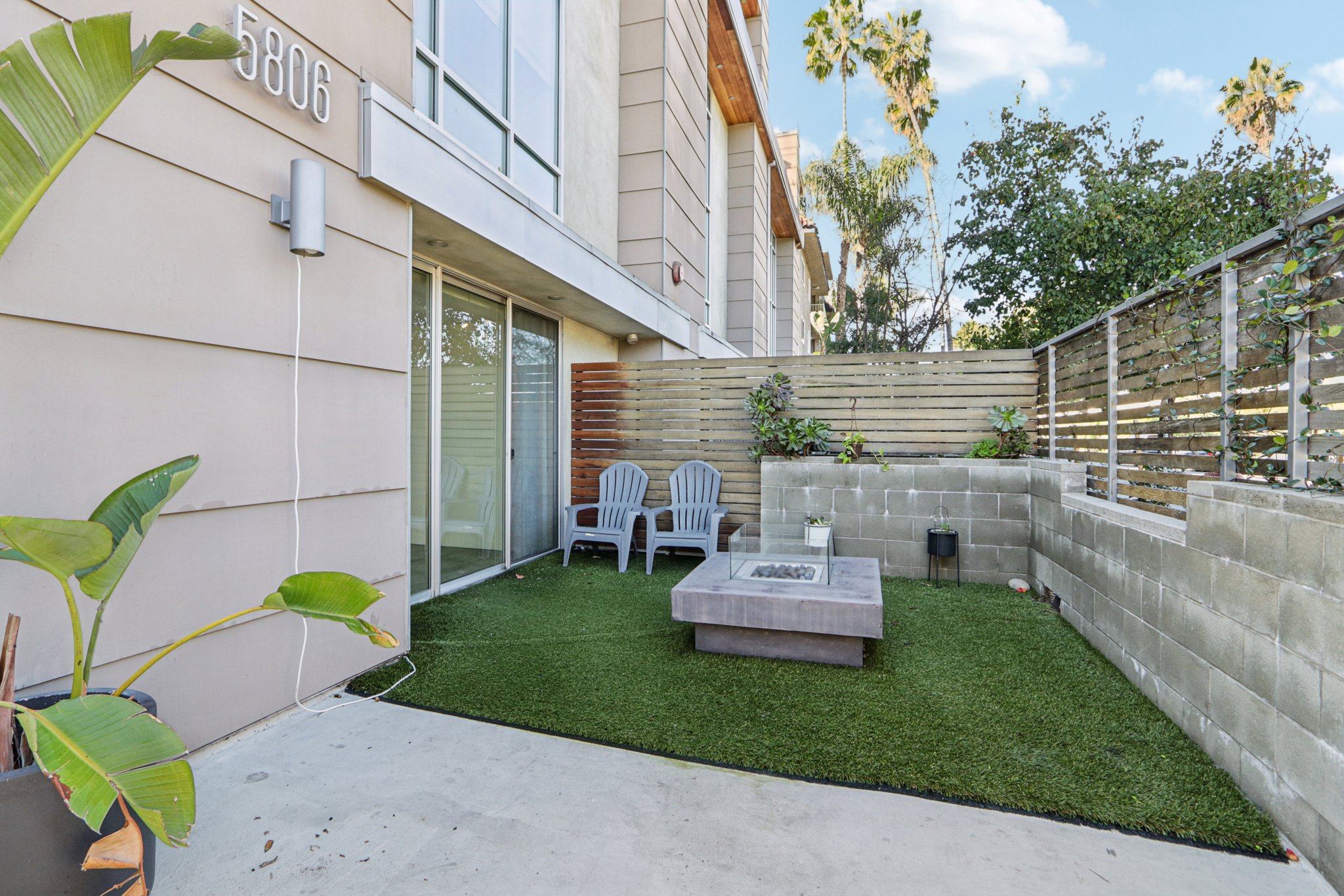 Waring Ave 3-S2611-023.jpg