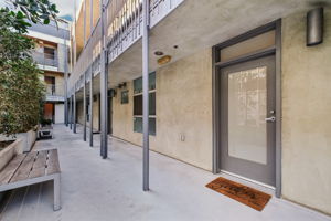 Waring Ave 3-S1111-003