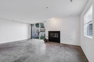 Waring Ave 3-S1111-011