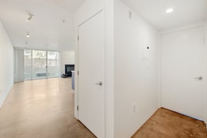 Waring Ave 3-S1111-007r.jpg