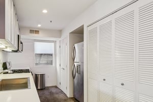 Waring Ave 3-S1111-017r.jpg