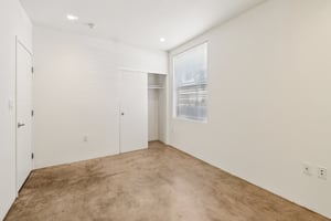 Waring Ave 3-S1111-021r.jpg