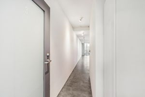 Waring Ave 3-S1111-005rr