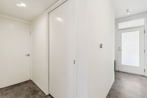 Waring Ave 3-S1111-006rr