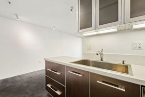 Waring Ave 3-S1111-014rr