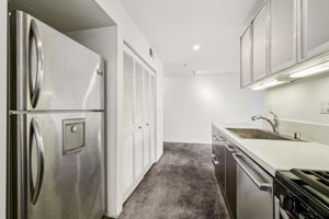 Waring Ave 3-S1111-016rr