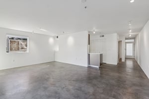 Waring Ave 3-S2611-005.jpg