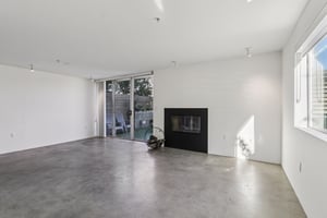 Waring Ave 3-S2611-008.jpg