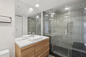 Waring Ave 3-S2611-019.jpg