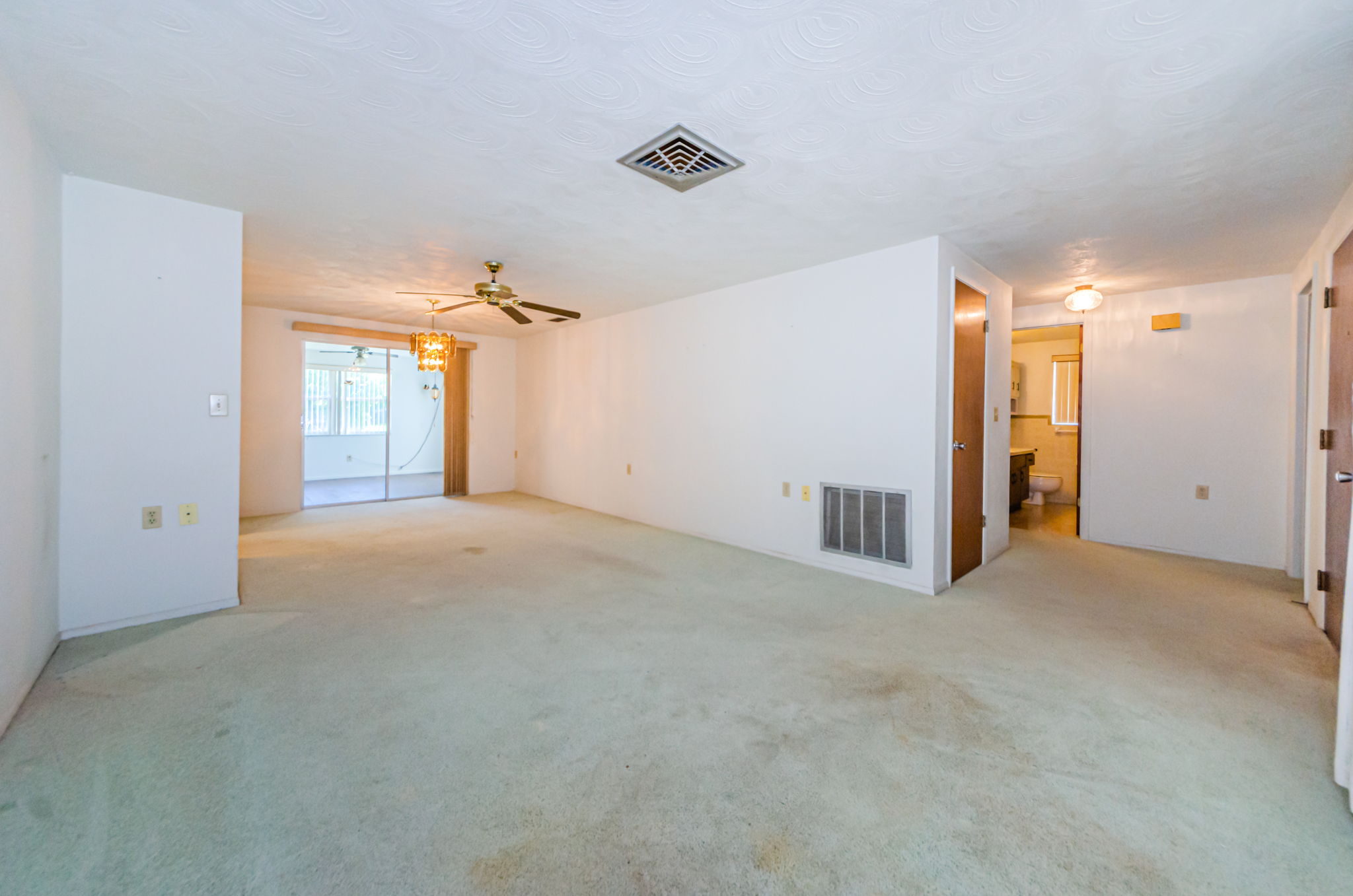 Family Room 2-3