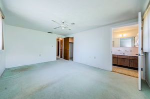 Master Bedroom 1b-3