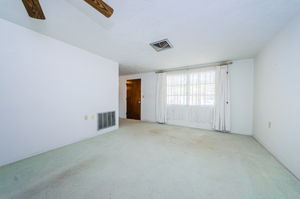Family Room 3-3