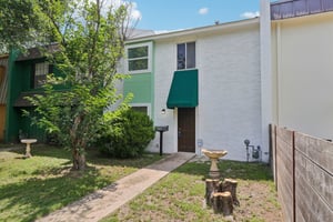 Coventry Ln-S0206-003.jpg