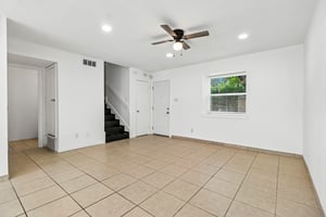 Coventry Ln-S0206-007.jpg