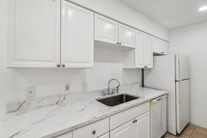 Coventry Ln-S0206-012.jpg