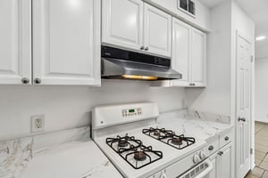 Coventry Ln-S0206-015.jpg