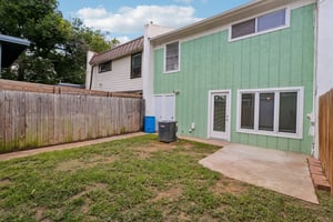 Coventry Ln-S0206-029.jpg
