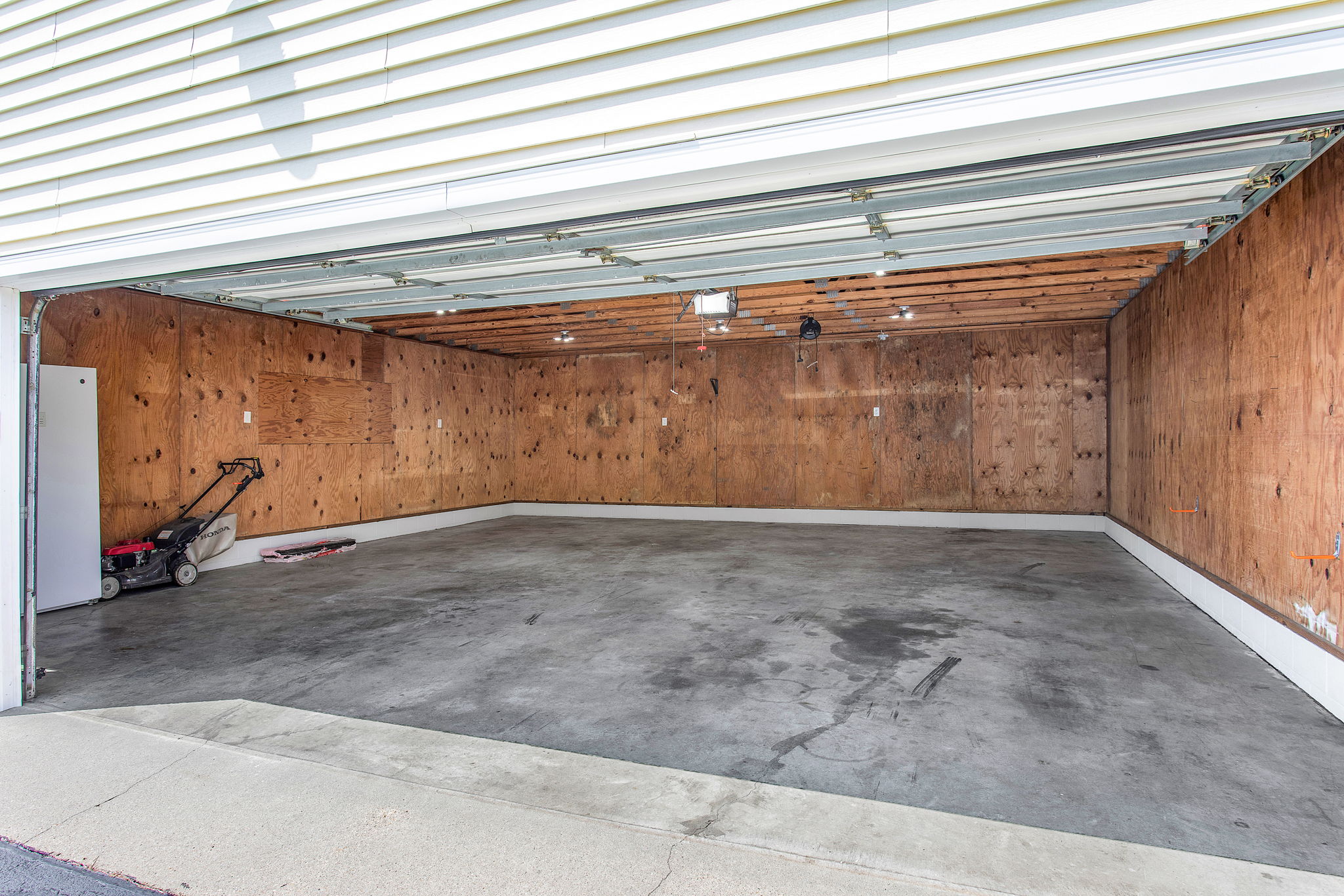 32-Garage