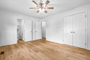 20-Primary Bedroom
