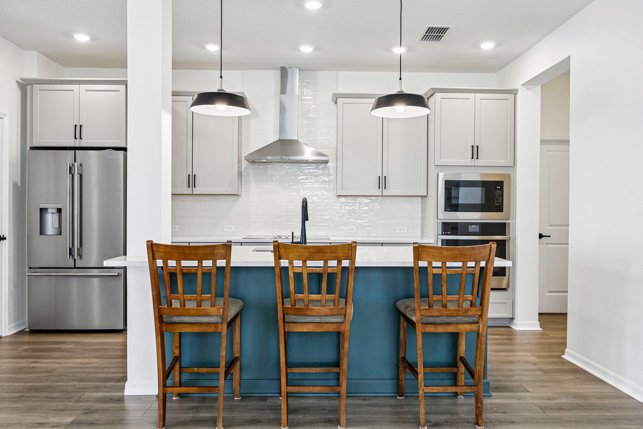 Native Oak St-S1909-018.jpg