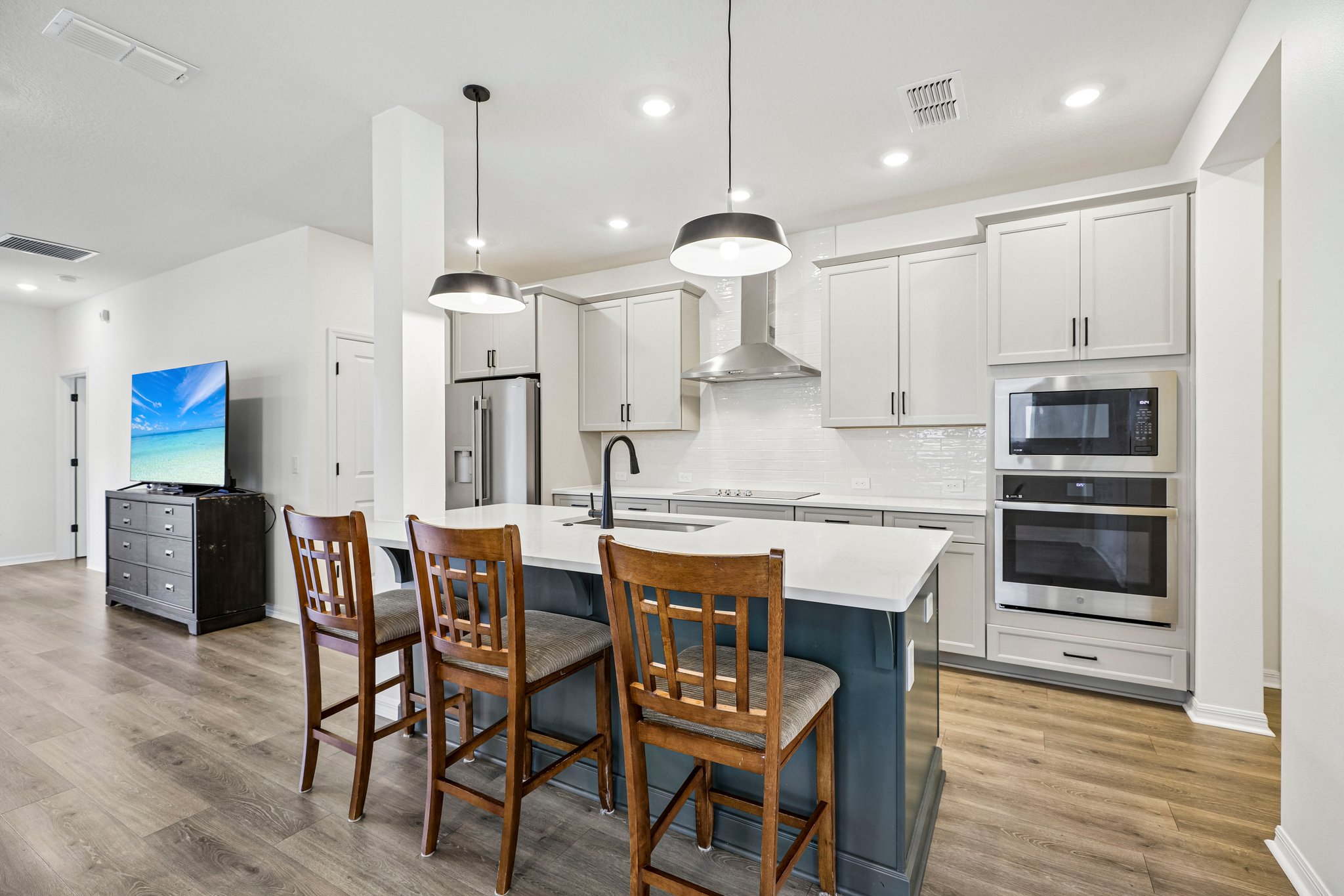Native Oak St-S1909-021.jpg