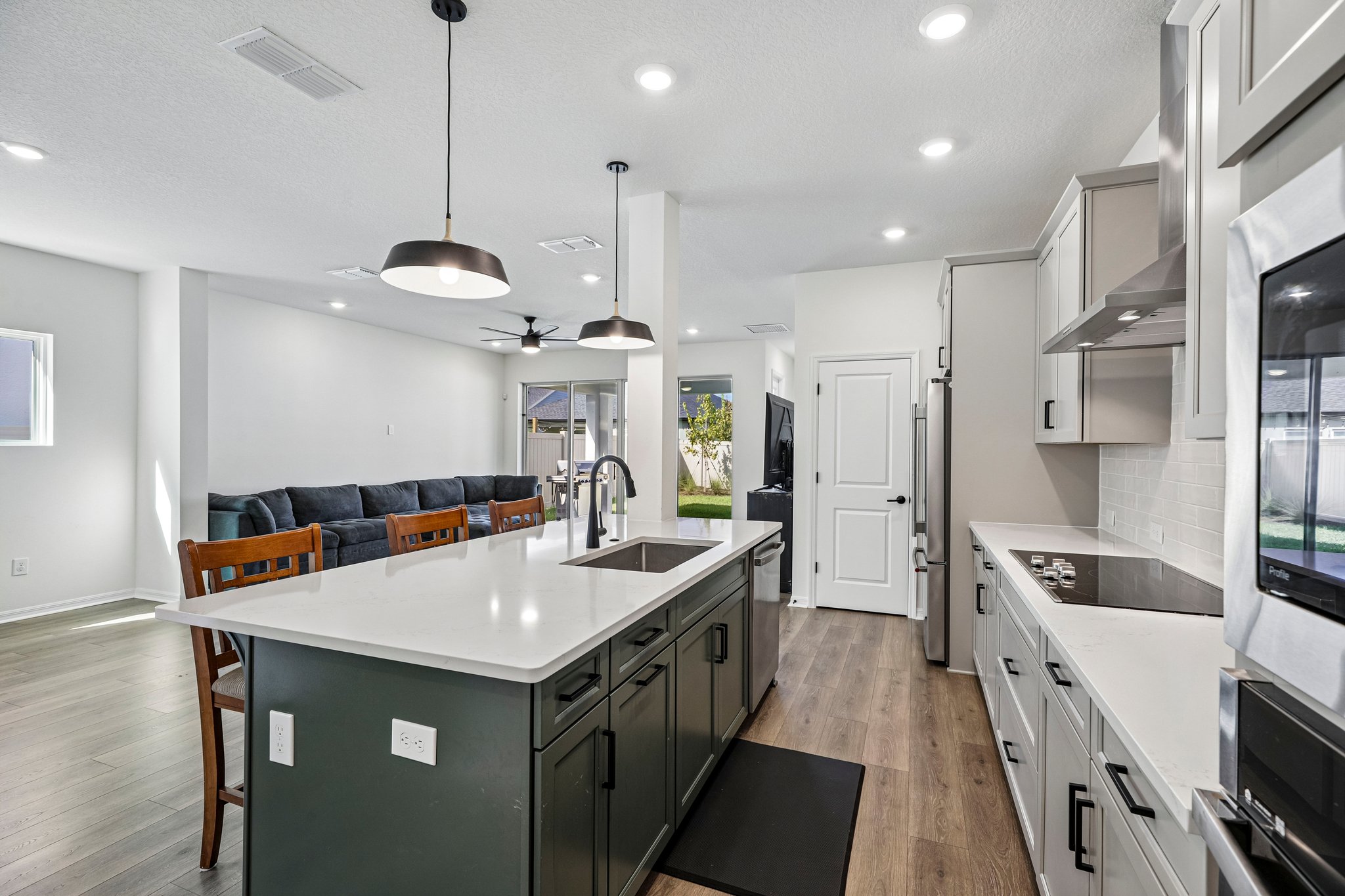 Native Oak St-S1909-023.jpg