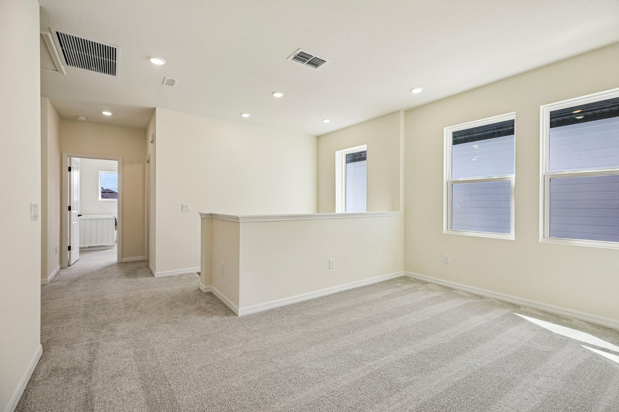 Native Oak St-S1909-043.jpg
