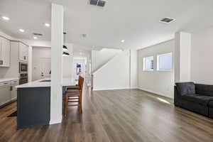 Native Oak St-S1909-012.jpg