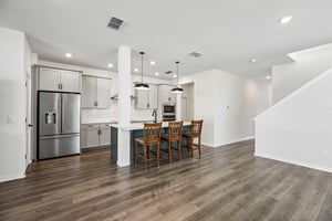 Native Oak St-S1909-019.jpg