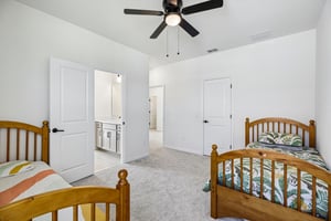 Native Oak St-S1909-045.jpg