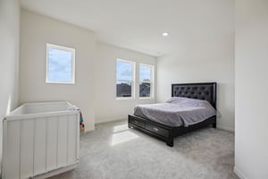 Native Oak St-S1909-055.jpg