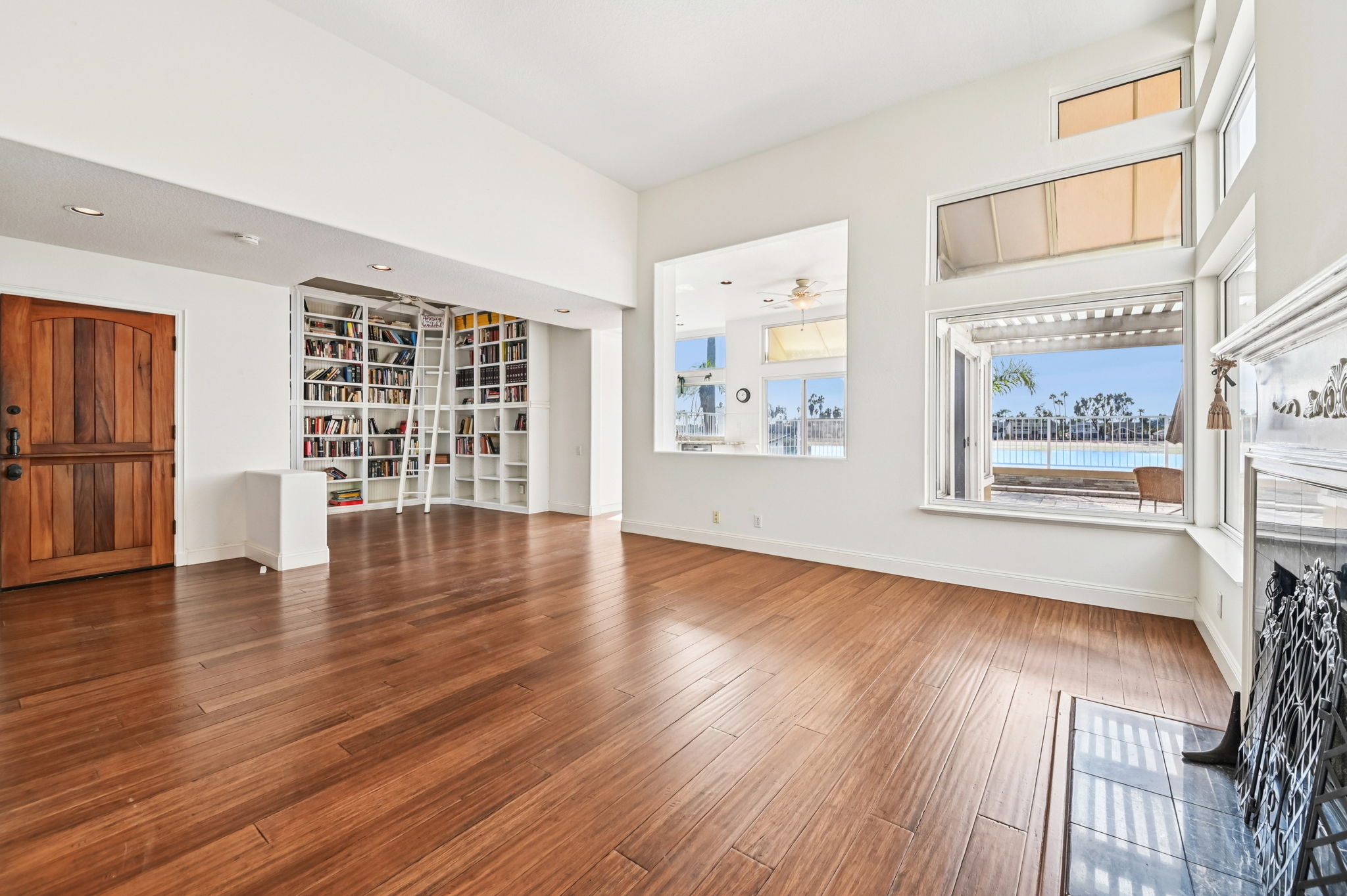 5812 Spinnaker Bay Dr-L0611-010