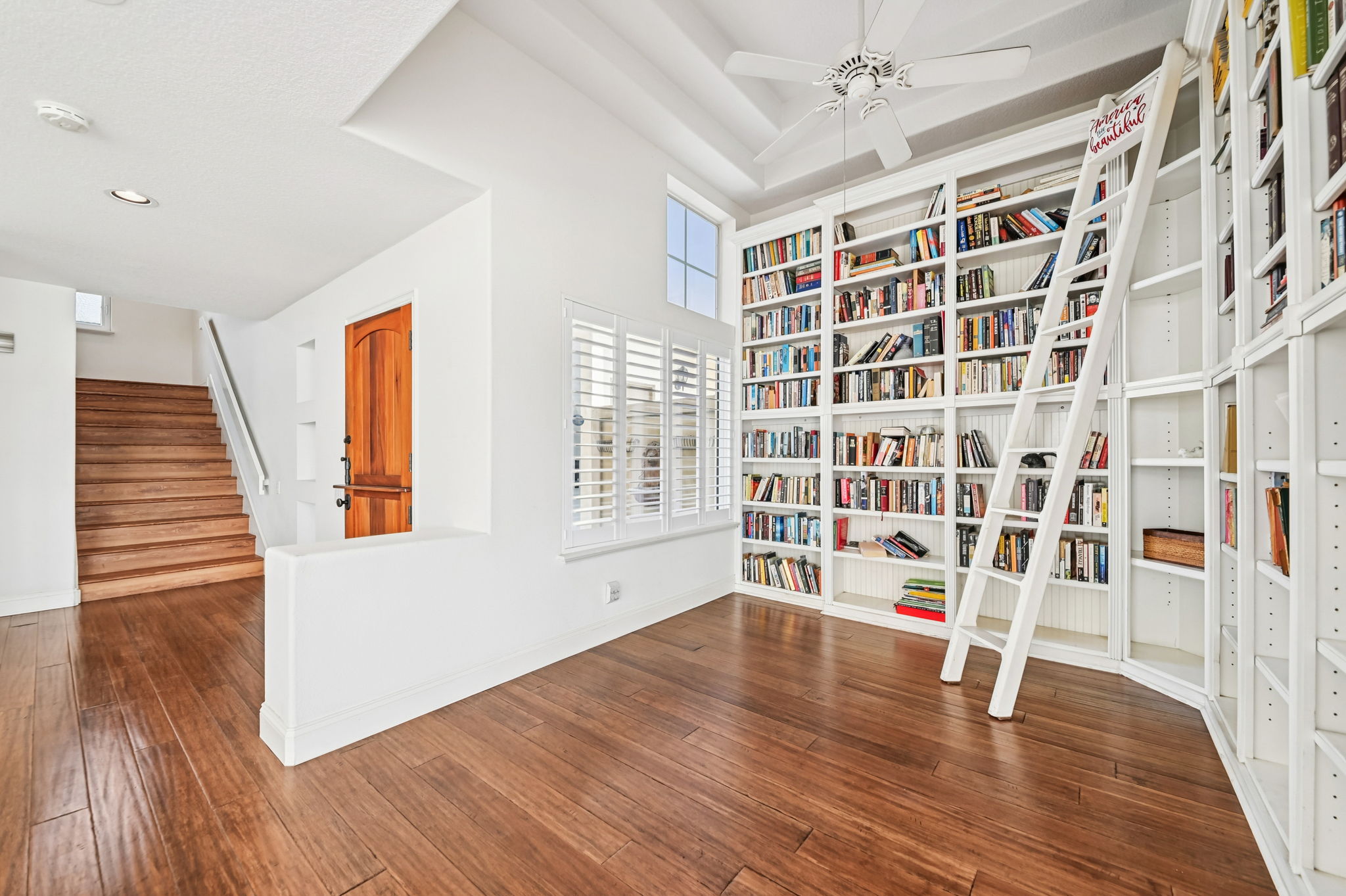 5812 Spinnaker Bay Dr-L0611-013