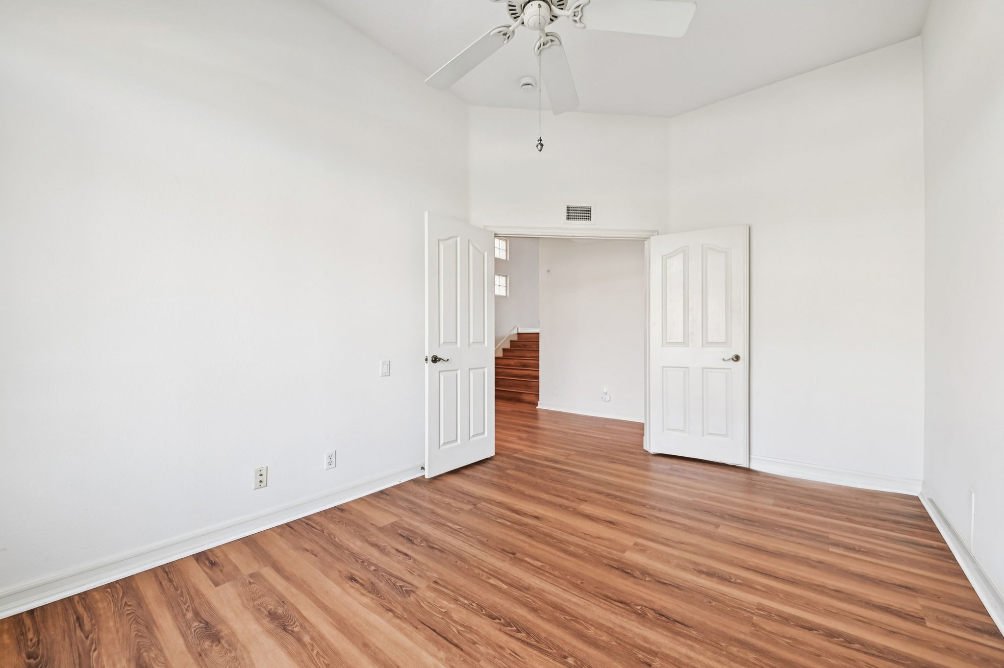 5812 Spinnaker Bay Dr-L0611-030